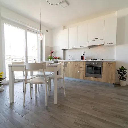 아파트 Blue Seaside 폴리나노 아마레